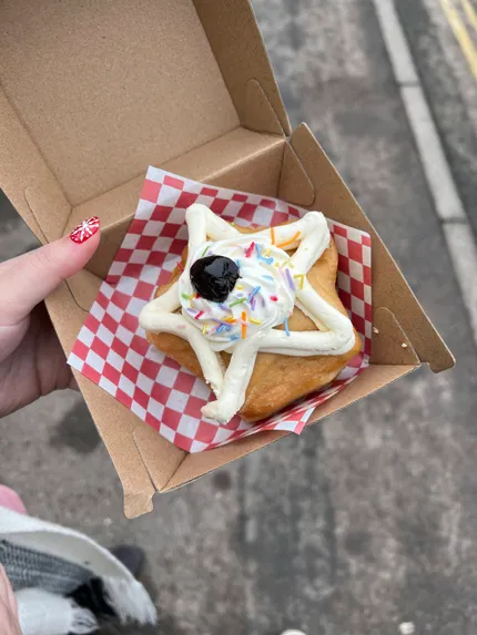 Future Doughnut Star Shaped Cream Doughnut