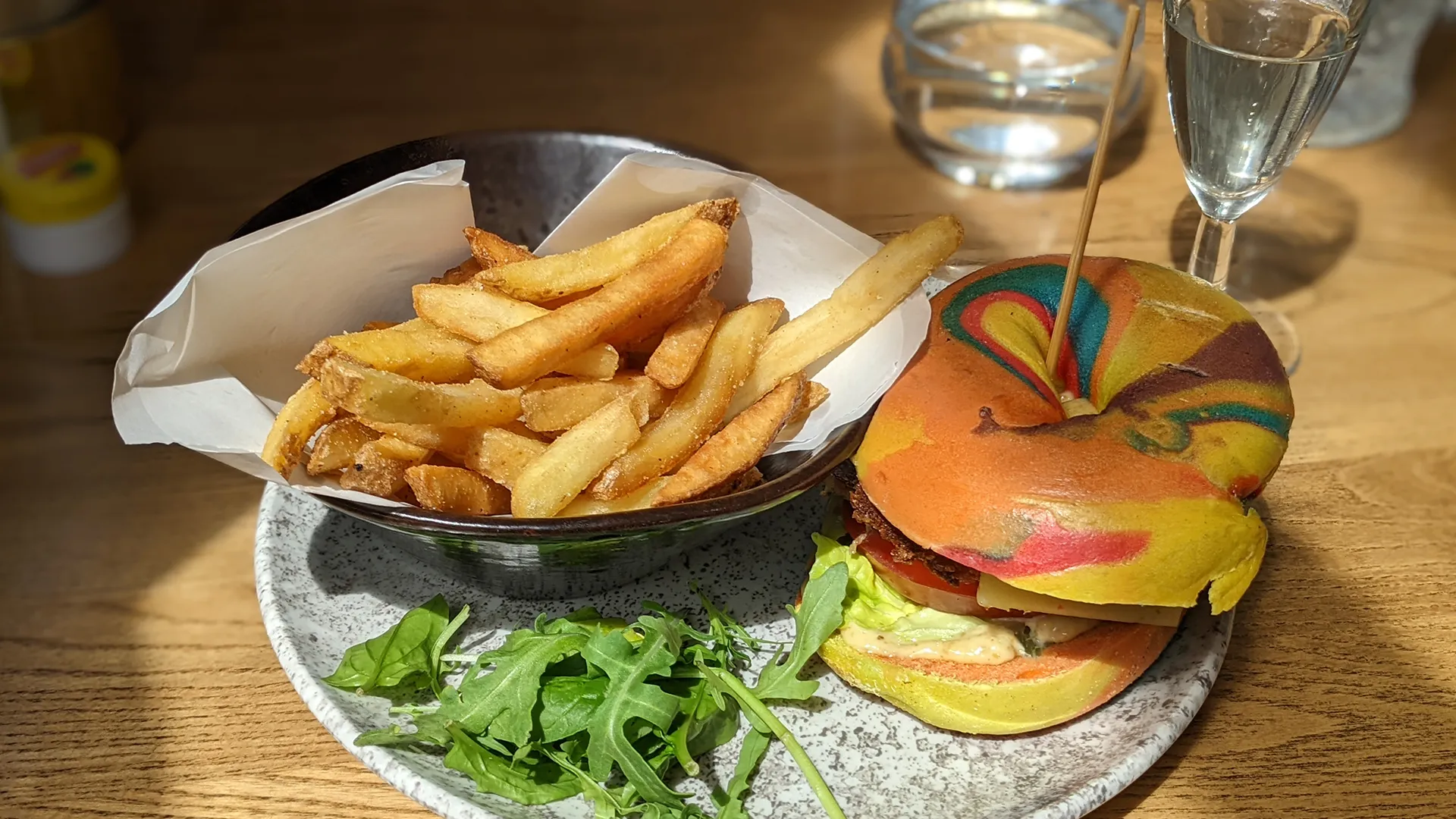 Aluna Rainbow Bagel Burger with Chips