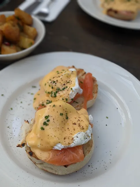 Eggs Benedict